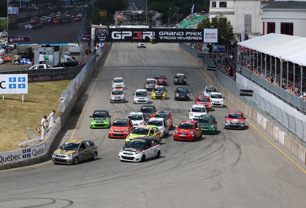 Valérie Limoges et Kevin King remportent les épreuves de la Coupe Nissan Micra présentées au Grand Prix de Trois-Rivières !