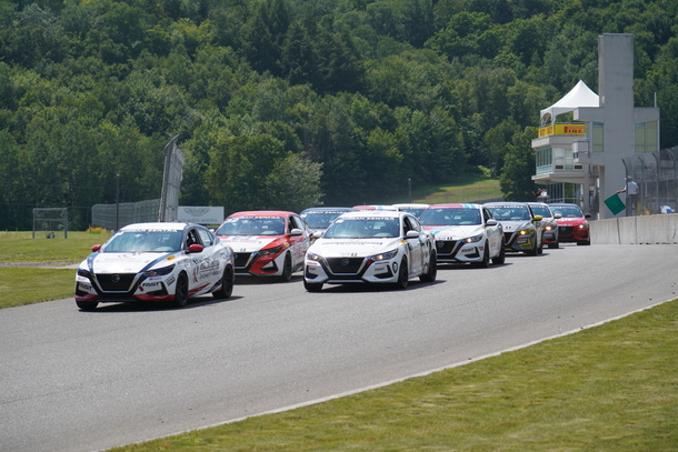 Photo - Simon Charbonneau champion de la mi-saison en Coupe Nissan Sentra 