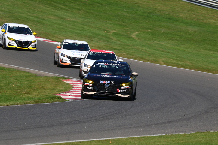 Coupe Nissan Sentra Cup in Photos, SEPTEMBER 24-26 | CIRCUIT MONT-TREMBLANT, QC - 50-210930034530