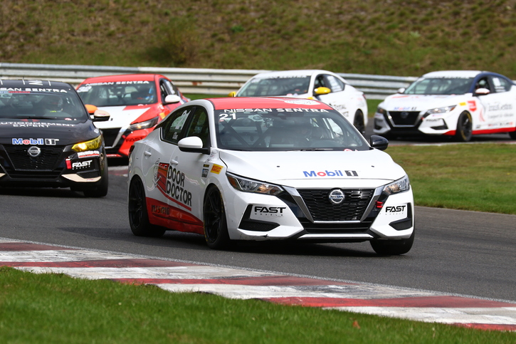 Coupe Nissan Sentra Cup in Photos, SEPTEMBER 24-26 | CIRCUIT MONT-TREMBLANT, QC - 50-210930035048