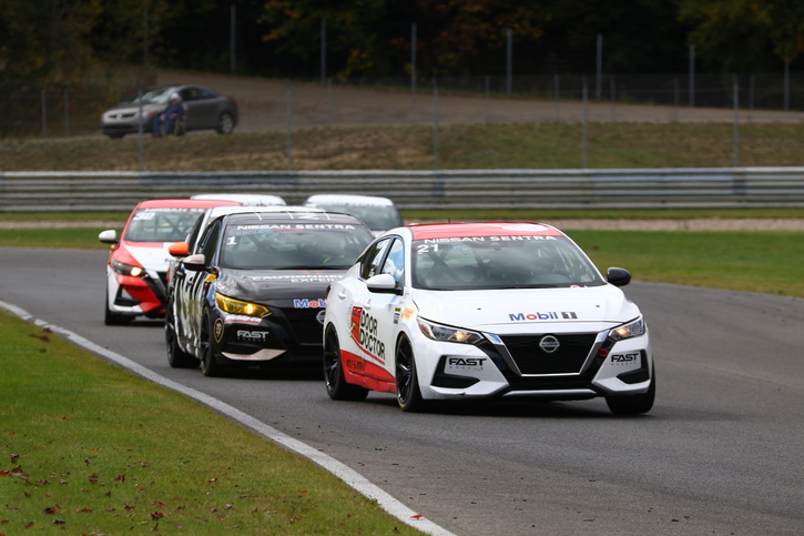 Coupe Nissan Sentra Cup in Photos, SEPTEMBER 24-26 | CIRCUIT MONT-TREMBLANT, QC - 50-210930035128