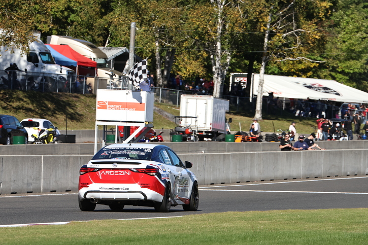 Coupe Nissan Sentra Cup in Photos, SEPTEMBER 23-25 | CIRCUIT MONT-TREMBLANT, QC - 56-220930135039