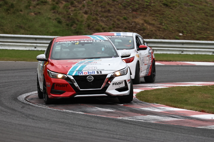 Coupe Nissan Sentra Cup in Photos, SEPTEMBER 23-25 | CIRCUIT MONT-TREMBLANT, QC - 56-220930135417