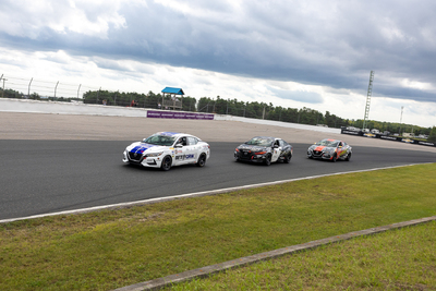 Coupe Nissan Sentra Cup in Photos, August 30, 31, Sept. 1 | Canadian Tire Motorsport Park - Photo ID No.N67-2508192232150