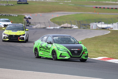 Coupe Nissan Sentra Cup in Photos, August 30, 31, Sept. 1 | Canadian Tire Motorsport Park - Photo ID No.N67-250819223406